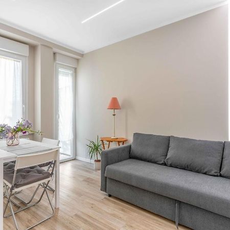Bo13 -Crescenzago- Bright - Wifi - Elegant Apartment Milan Exterior photo